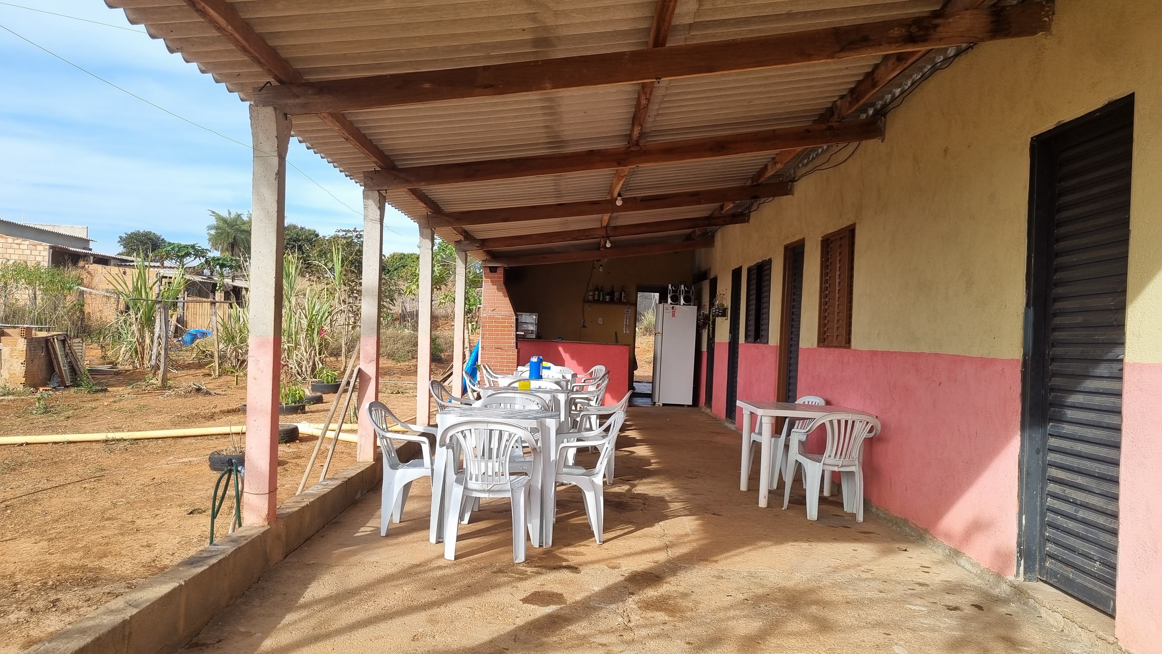 Pátio coberto do Bar Sabores da Canastra